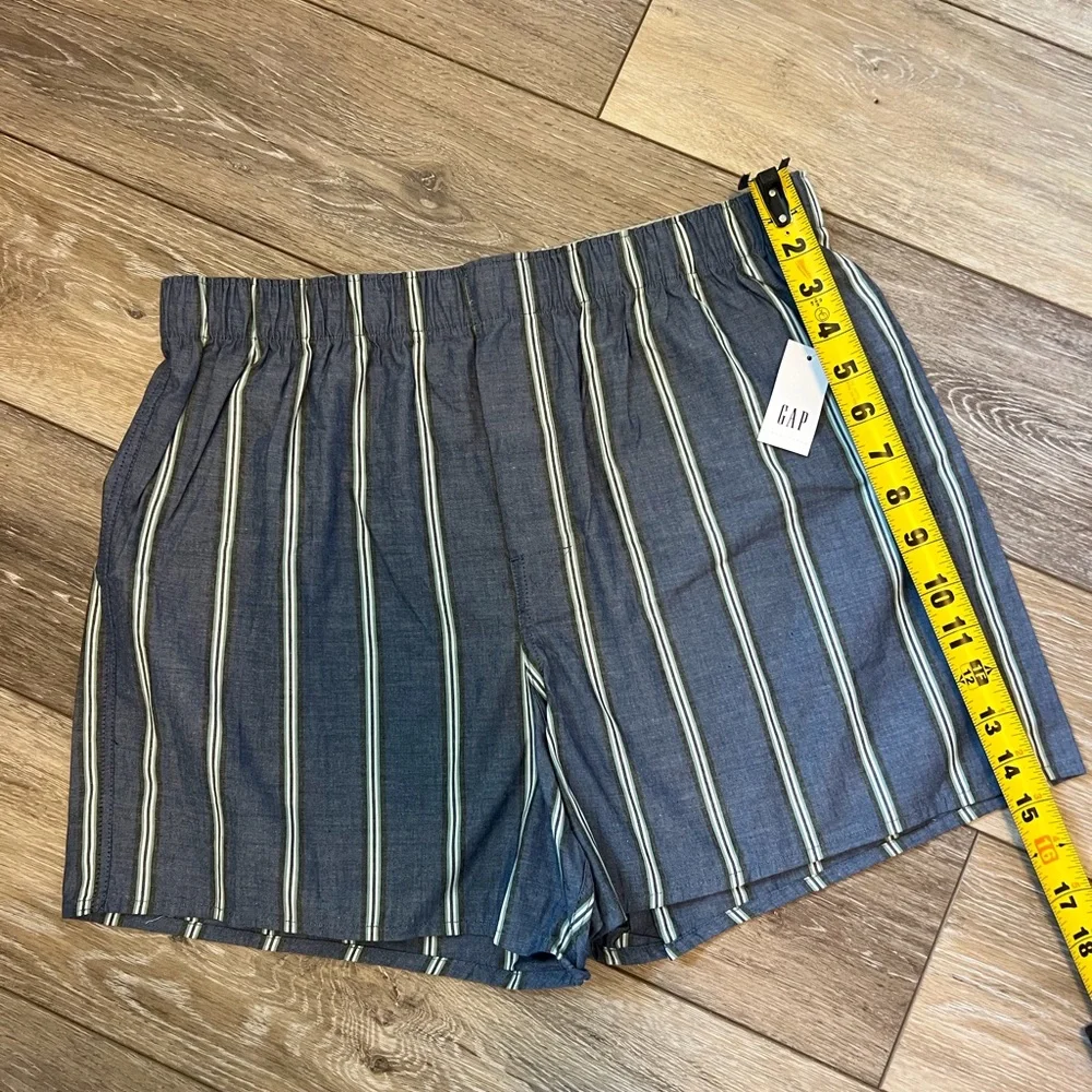 NWT Gap boxer Size M